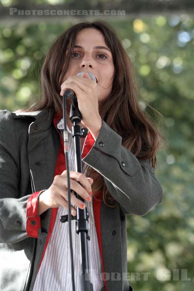 ROBI - 2012-09-09 - PARIS - Square de la Place des Fetes - 